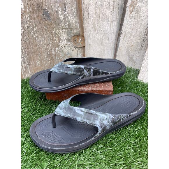 Crocs Mossy Oak Elements Agua Mens 11 Sandals Flip Flops - Picture 1 of 5